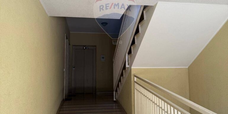 20251205224737-977983-13