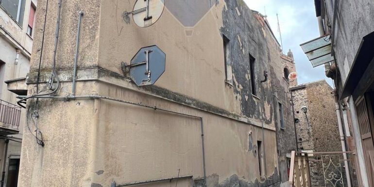 2025120594815-1005642-10