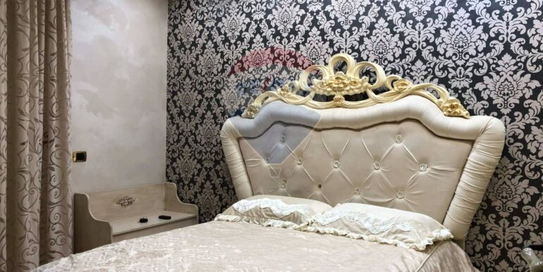 20251206120235-1007889-8