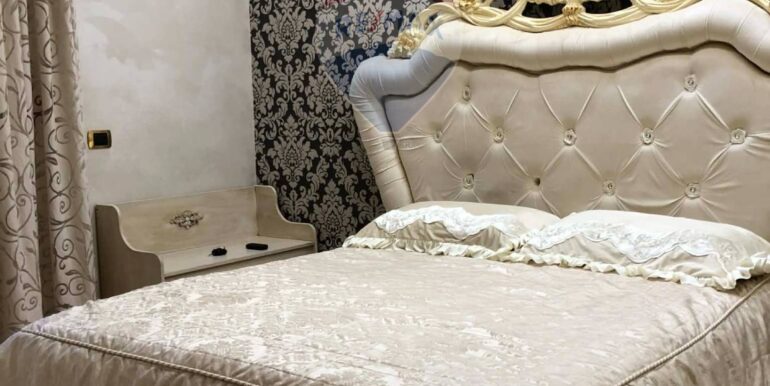 20251206120238-1007889-9