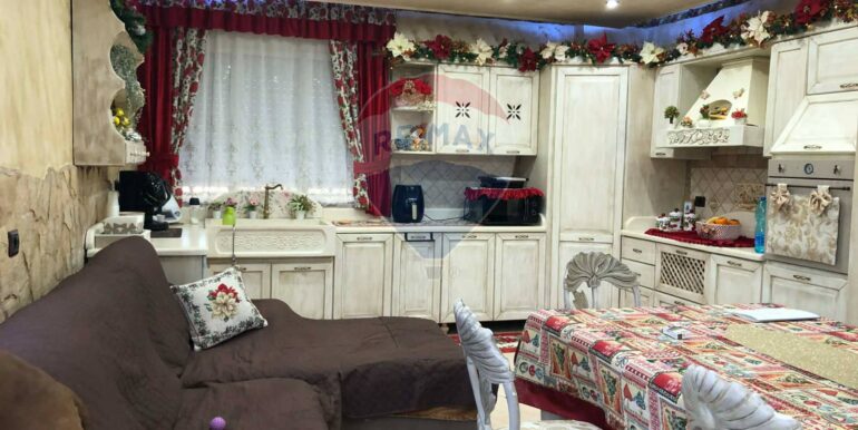 20251206120308-1007889-20