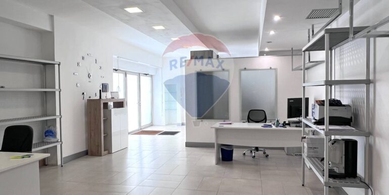 20251206120550-1007652-2