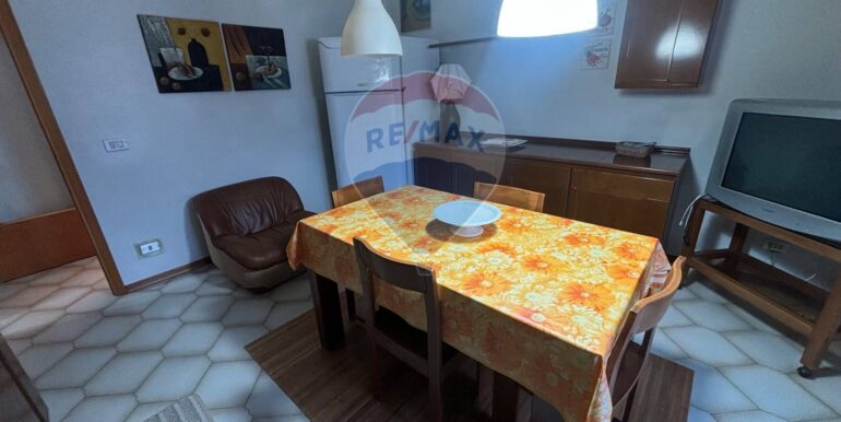 20251206181218-1007914-8