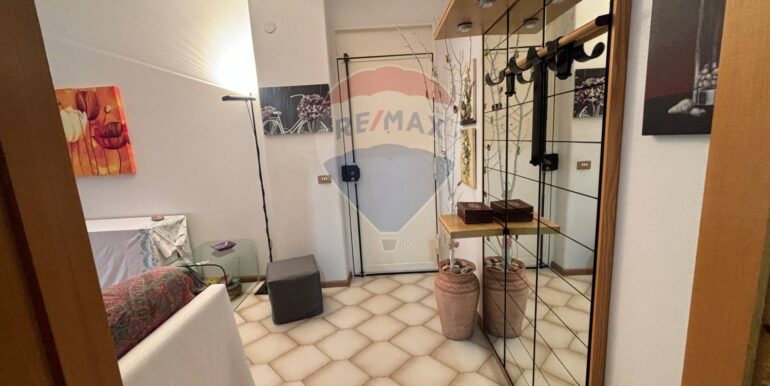 20251206181230-1007914-10