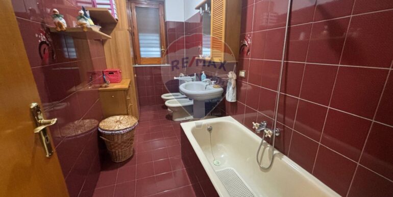 20251206181235-1007914-11