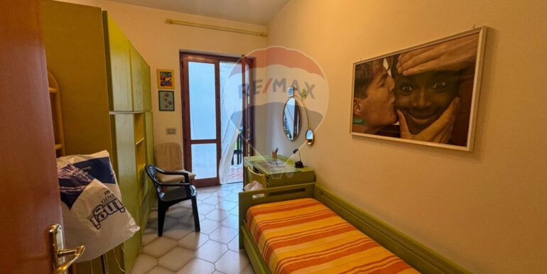 20251206181256-1007914-15