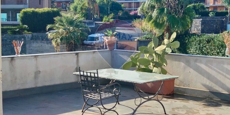 20251206200613-1007919-4