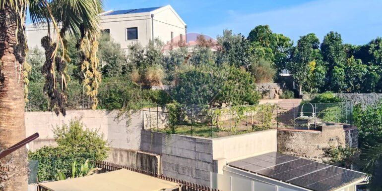 20251206200631-1007919-8