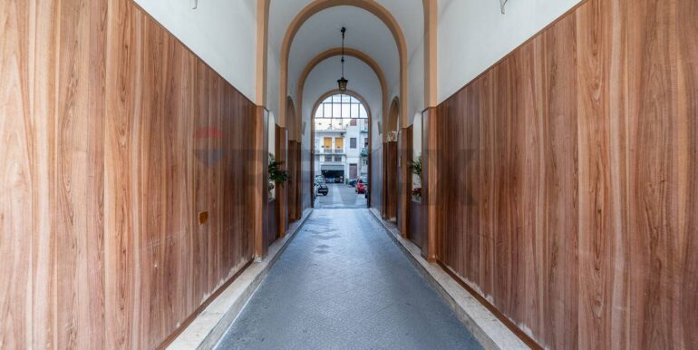 20251206223018-1007894-5