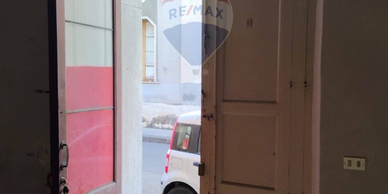 20251207104430-1007928-12