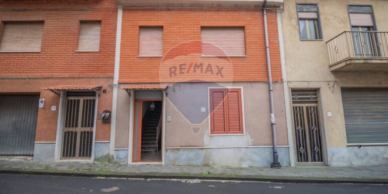 20251208181943-1002714-1