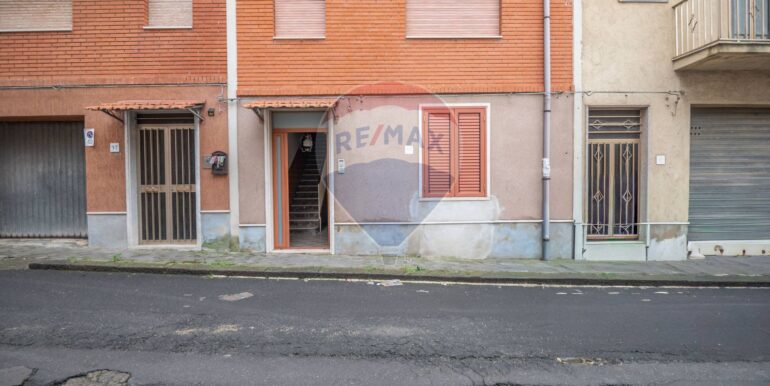 20251208181947-1002714-2