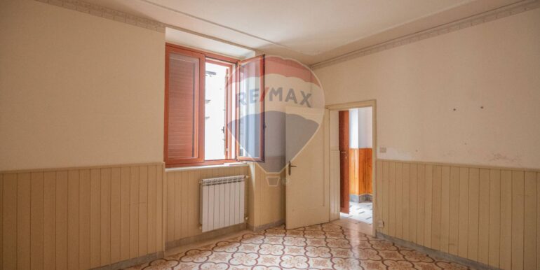 20251208181954-1002714-4