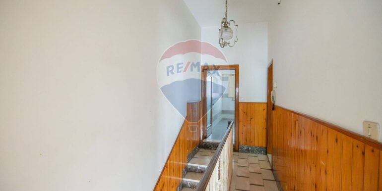 20251208182010-1002714-9