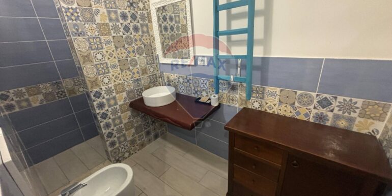 20251208211106-1007955-4