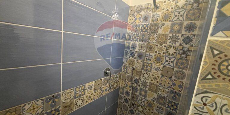 20251208211111-1007955-5