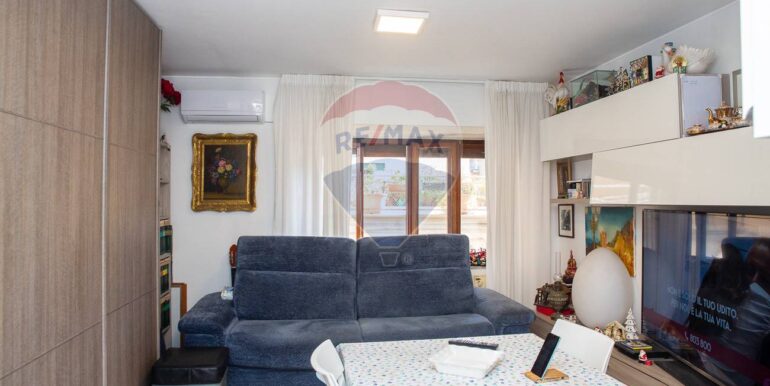 20251209115249-1007998-2