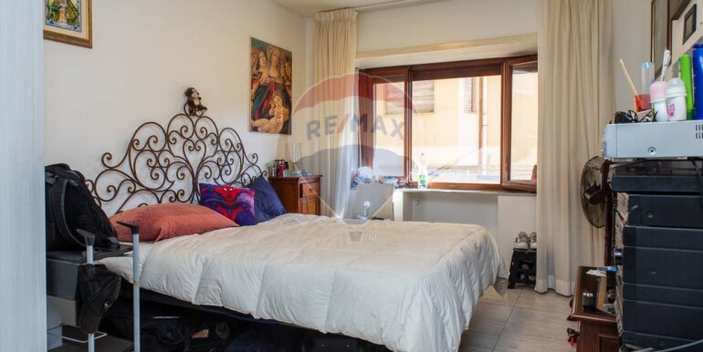 20251209115256-1007998-4