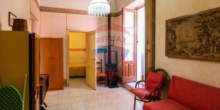 20251209120615-1008015-17