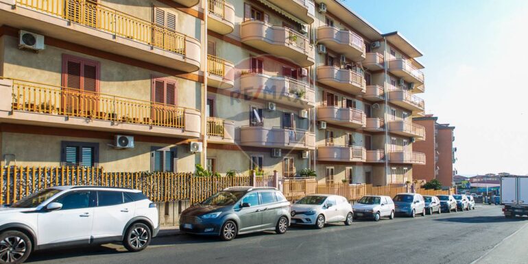 20251209125834-1007909-6