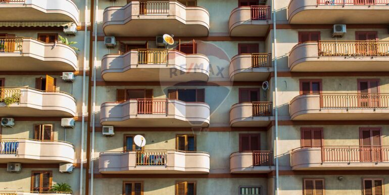 20251209125838-1007909-7