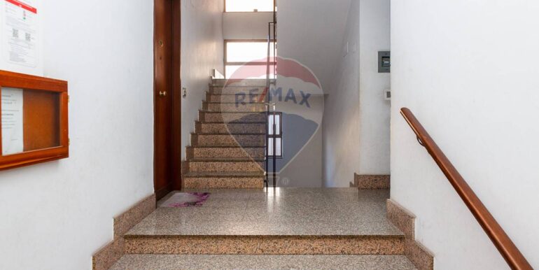 20251209125856-1007909-10