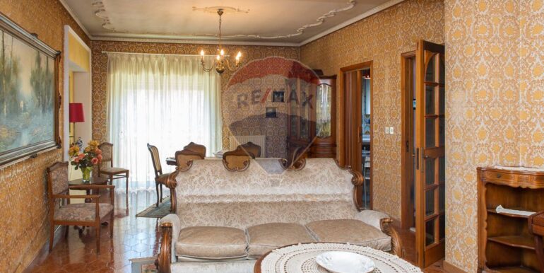 20251209145828-1008027-8