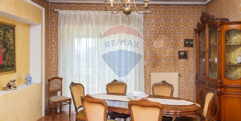 20251209145832-1008027-9