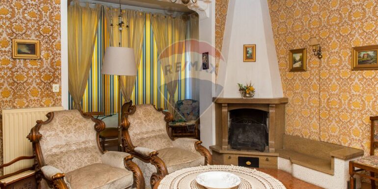 20251209145836-1008027-10