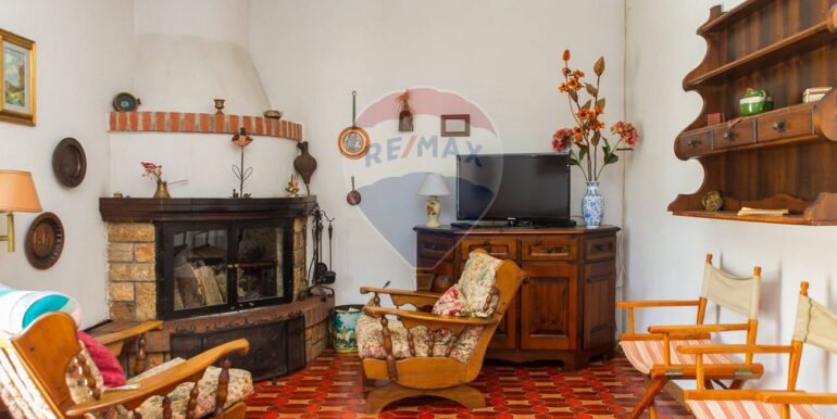 20251209145902-1008027-17