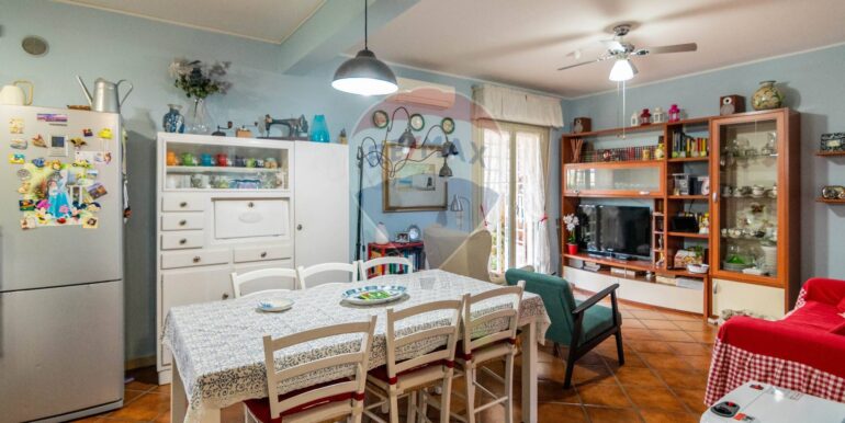 20251209172830-1007989-2