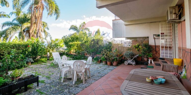 20251209172900-1007989-5