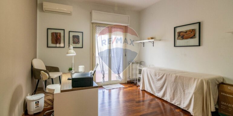 20251209173015-1007989-19