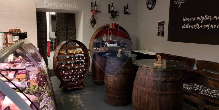 20251209190452-1008524-2