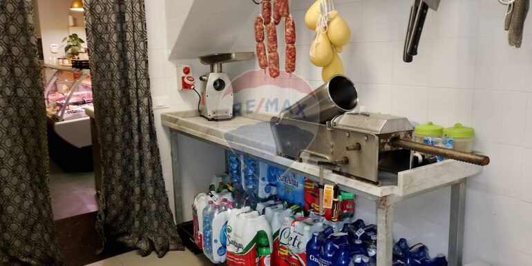 20251209190502-1008524-6