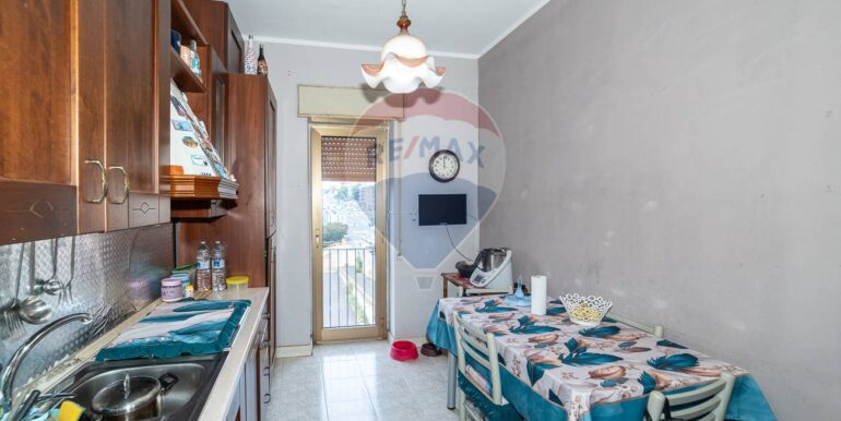 20251209195021-1008550-6