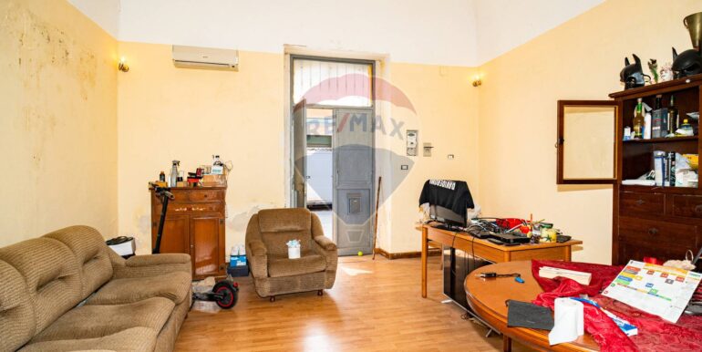 20251209212231-1008558-3