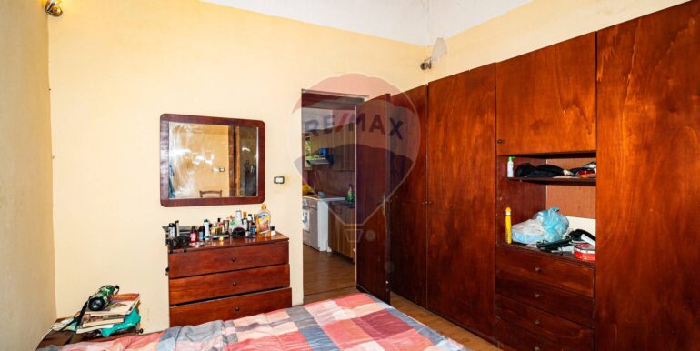 20251209212232-1008558-8