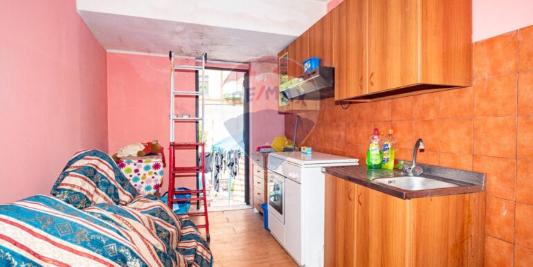 20251209212233-1008558-11