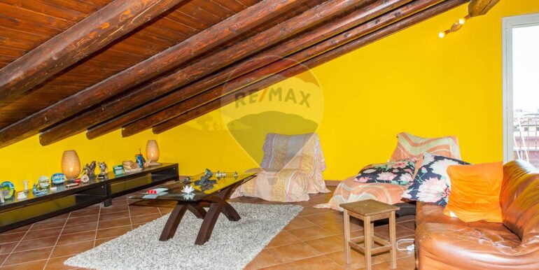 20251210101355-1008578-17