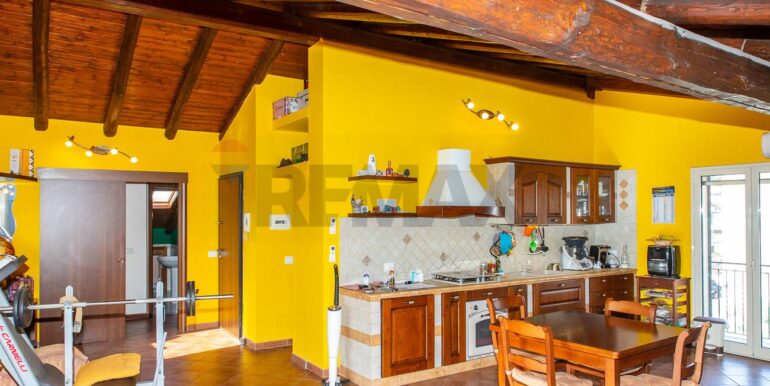 20251210101402-1008578-19