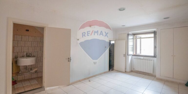 20251210112137-1008608-5