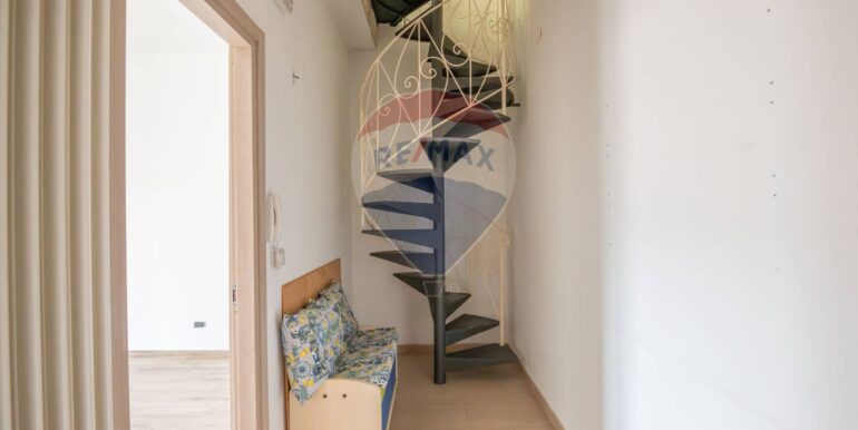 20251210112158-1008608-11