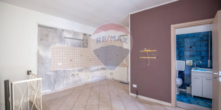 20251210112234-1008608-21