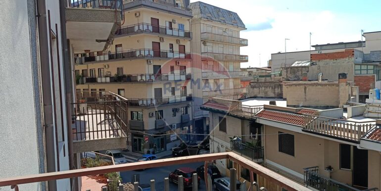 20251210114854-1000438-6