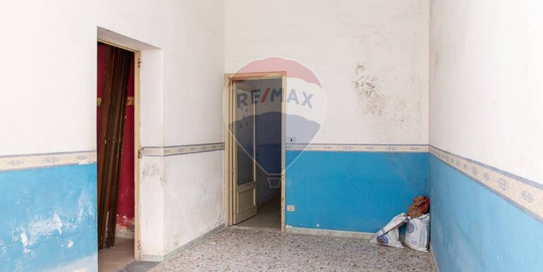 20251210120709-1004192-4