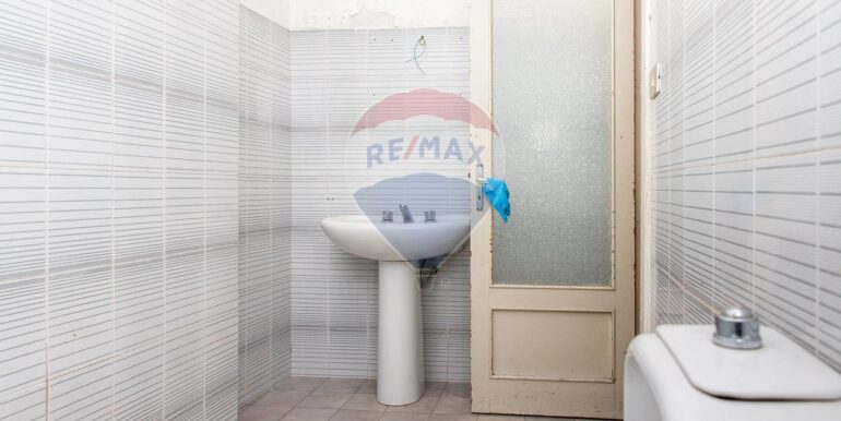 20251210120725-1004192-9