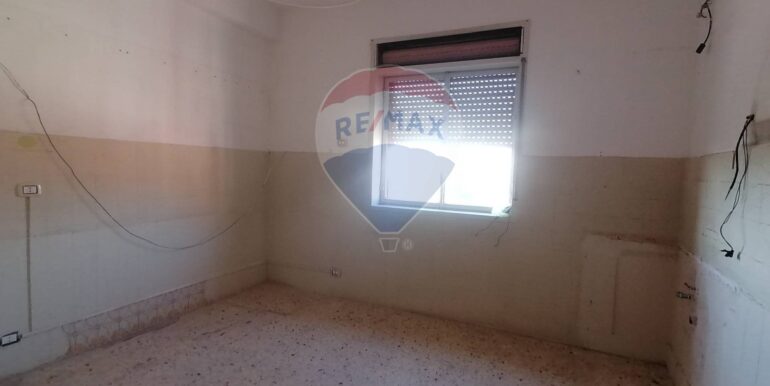 20251210122645-1008622-11