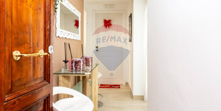 20251210122710-986689-60