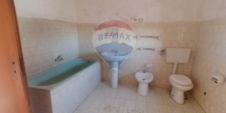 20251210122752-1008622-23